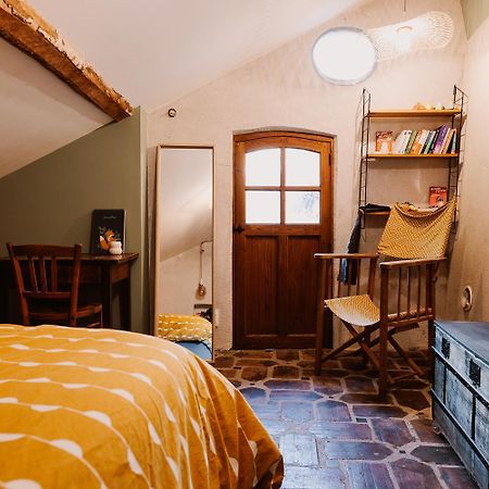 Chambre Ou Gite Dans Une Maison De Montagne - De Suzon A Zelie Entraigues  Exteriér fotografie